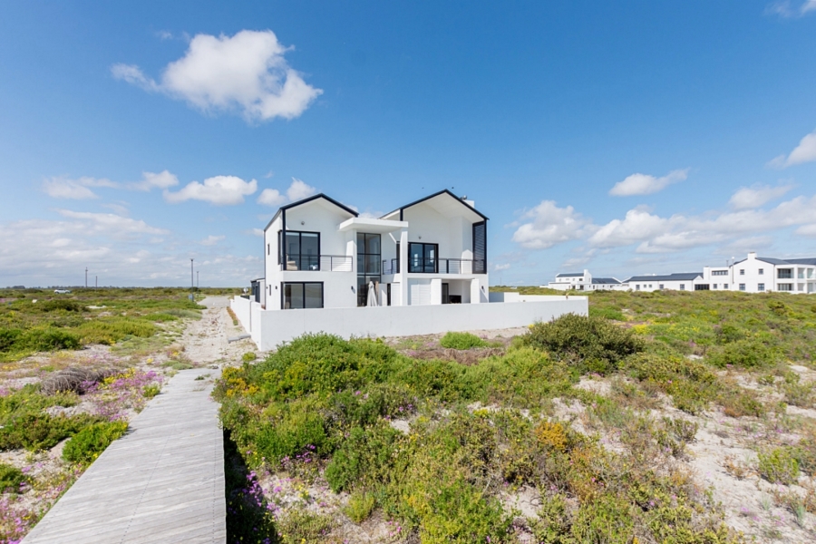 4 Bedroom Property for Sale in Dwarskersbos Western Cape